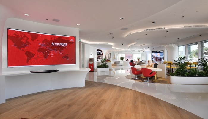 Emirates & its ‘Emirates World’ retail store experience in Dubai